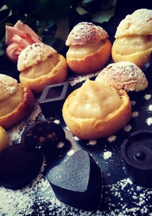 A picture of Mini Cream Puffs with Caramelized Apple Pastry Cream.