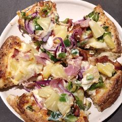 A picture of Pizza Overload.