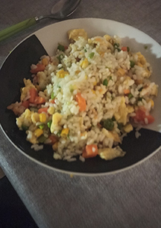 Una foto de Arroz tres delicias Mambo