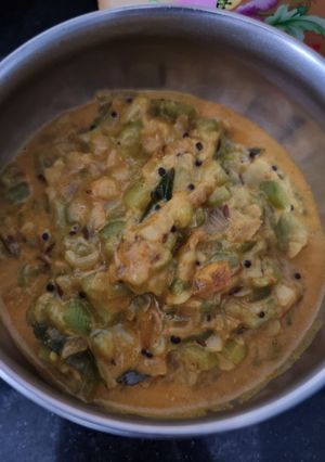 A picture of Dosakai curry (Cucumber).