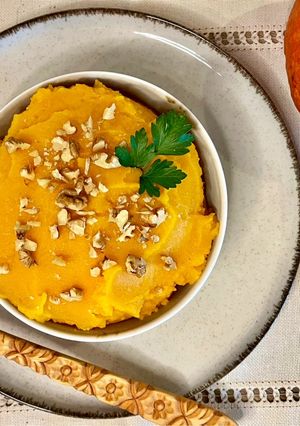 Une photo de Purée de potimarron parfumée à la noix de muscade