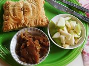 A picture of samosa pastry