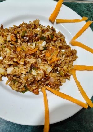 A picture of Leftover Fride Rice 🍚.