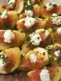 Figos com queijo de cabra