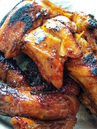Cara Membuat Ayam panggang bumbu kecap by Bunda Rhu bhiee Untuk Pemula