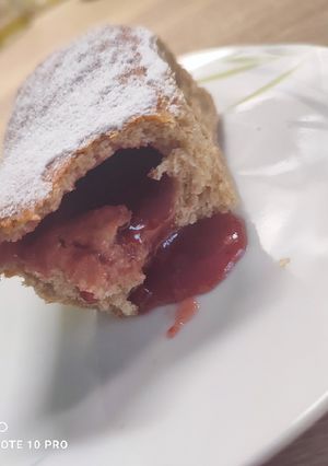 Teljes kiőrlésű ízes (lekváros)bukta recept fotója