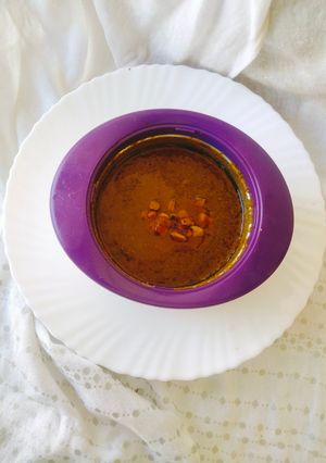 A picture of Lasooni Palak Tadka (Spinach Tadka Lasooni Sindhi style).