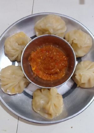 वेजिटेबल मोमोज़ (Vegetable momos recipe in Hindi) रेसिपी मुख्य फोटो