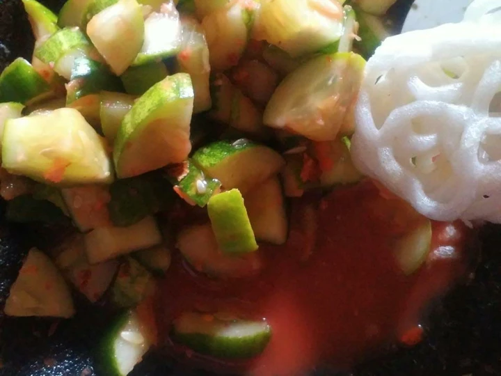 Cara Mudah Menyiapkan Resep  Receuh bonteng(timun) mamah firaz yang Bikin Ngiler, Menggugah Selera