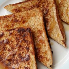 A picture of Vickys Vegan French Toast, GF DF EF SF NF.