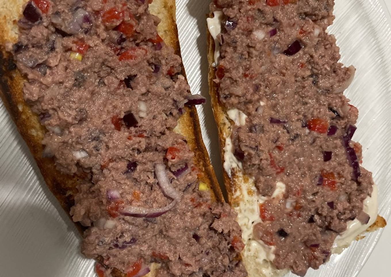 Tostas de atún saludables