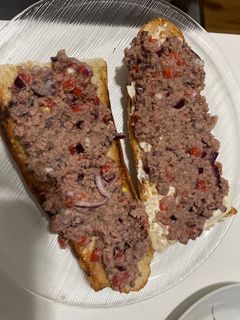 Una foto de Tostas de atún saludables