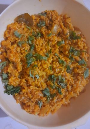 દૂધી ની ખીચડી (Dudhi Ni Khichdi Recipe In Gujarati) રેસીપી મુખ્ય ફોટો