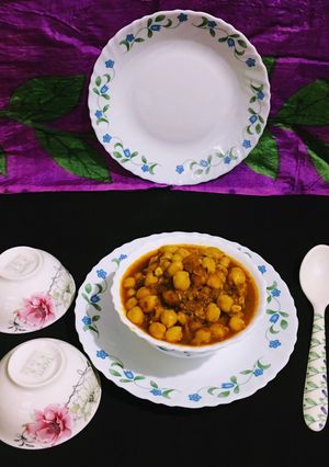 A picture of Kabuli Chana / White Chickpea.