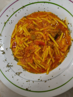 Una foto de Fideos con atún y bacalao