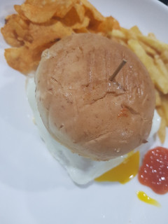 A picture of Beef patty burger.