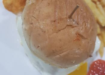 Ready to Serve Beef patty burger Delicious Nutritious Ready to Serve Beef patty burger Delicious Nutritious