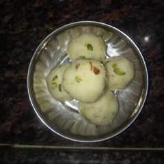 Coconut ladoo A picture of Coconut ladoo.