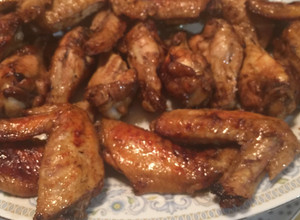 Una foto de Alitas de Pollo al Albaricoque, dulzura perfecta