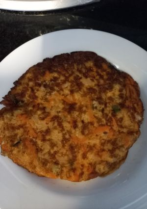 Una foto de Tortilla de zanahoria y repollo