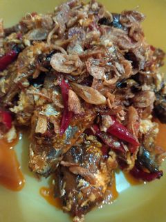Foto resep Telur Balado ikan sarden goreng