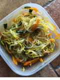 Spaghetti di konjac alle verdure