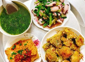 Hình của món Mực xào cần tây, tỏi tây.