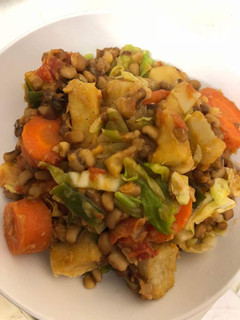 A picture of Yam and Beans with Veggie.