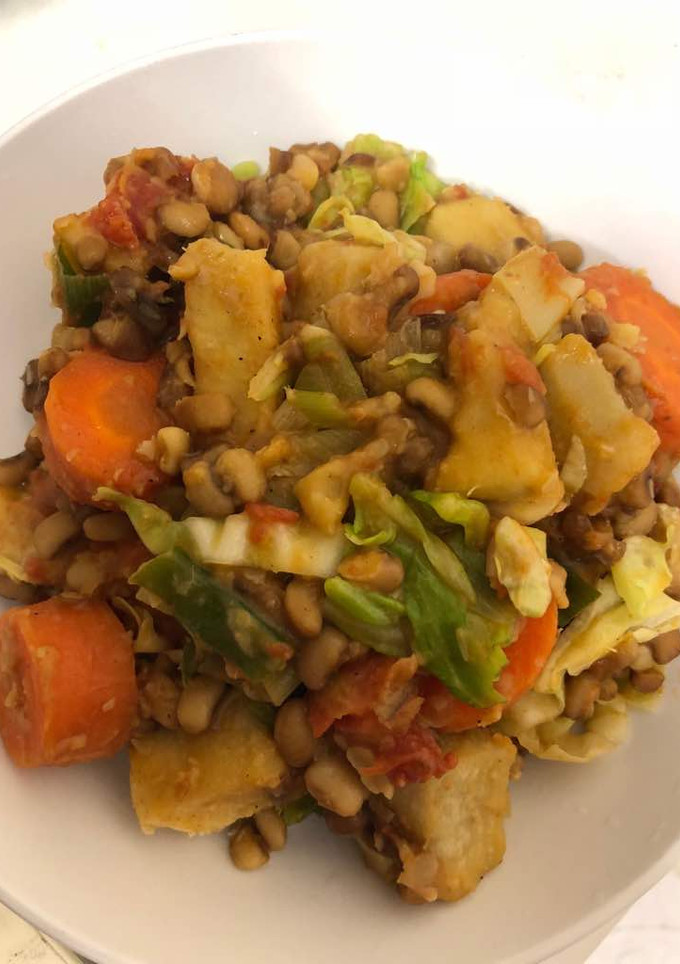 A picture of Yam and Beans with Veggie.