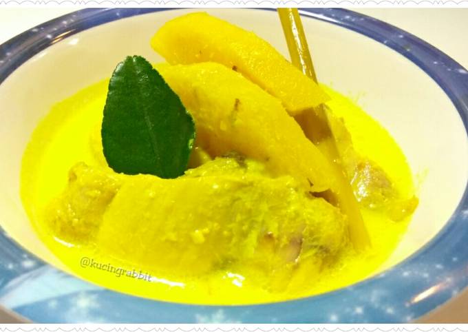 Resep 28. Opor Ayam Nanas Khas Palembang (#prRamadhan_masakbesar) oleh