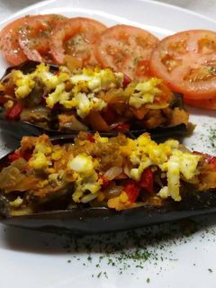 Una foto de Berenjenas rellenas de atún