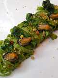 Fettucce cozze, friarielli e tarallo