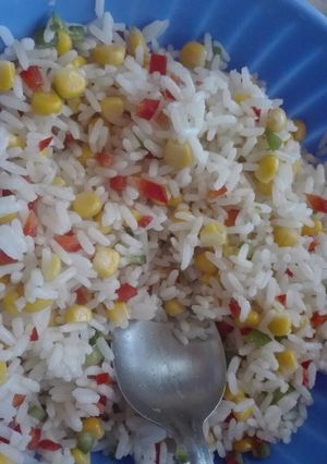 Una foto de Arroz colorido fresco