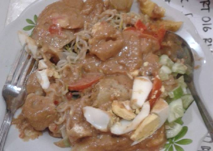 Cara Gampang Menyiapkan Resep Gado-gado Pakai Bumbu Pecel Madiun Anti Gagal