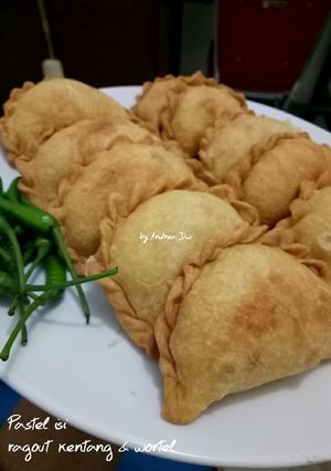 Foto resep Pastel isi ragout kentang & wortel