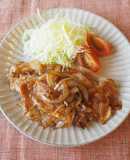 Cerdo salteado con jengibre, shogayaki, comida japonesa