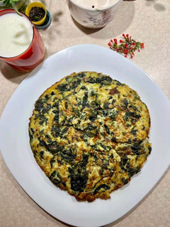 A picture of Spinach, zucchini and rolled oats kuku.