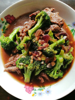 A picture of Beef with Brocolli.