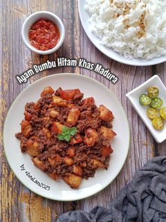 Foto resep Ayam Bumbu Hitam Khas Madura