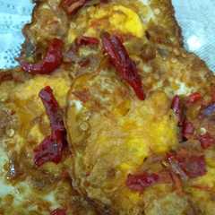 รูปของ Telur ceplok balado