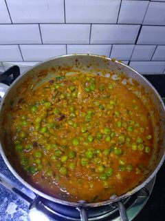 मटर मखनी (Matar Makhani recipe in hindi) रेसिपी मुख्य फोटो