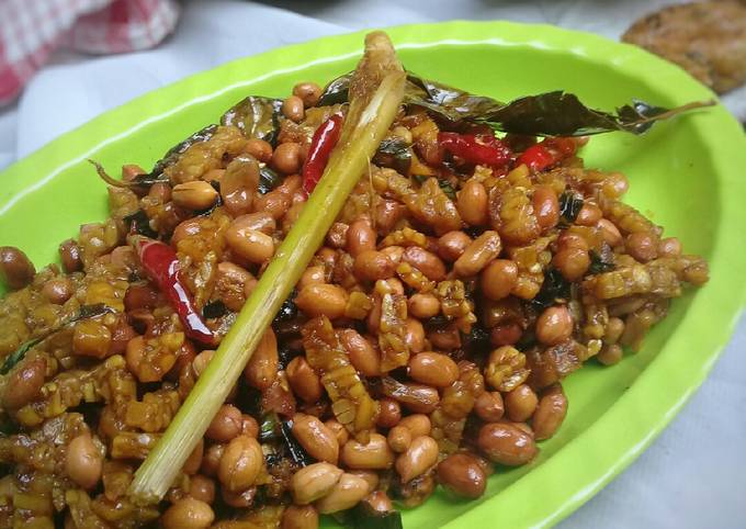 Resep Orek tempe kacang tanah yang Lezat Sekali