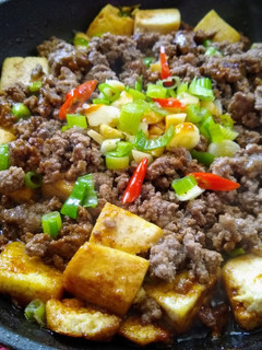 【台式常備菜】豆腐牛 簡易快速15分鐘 的食譜成品照片