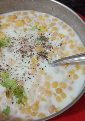 बूंदी हरा धनिया रायता (Boondi hara dhaniya raita recipe in Hindi) रेसिपी मुख्य फोटो