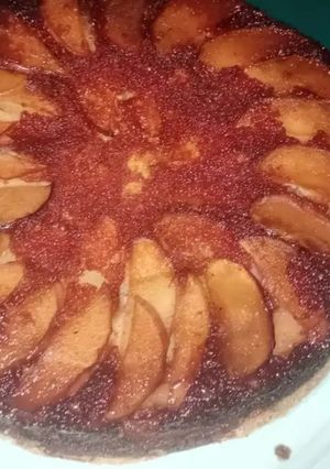 Una foto de Torta invertida de manzana
