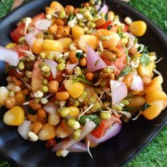 A picture of Sweetcorn mung bean sprout salad.