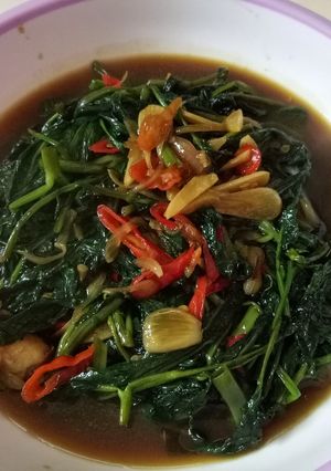Foto resep Tumis kangkung simpel😋