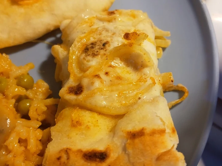 Easy Way Make Recipe Roasted Onions on Thickbread with Sauce that is So Delicious, Tasty}