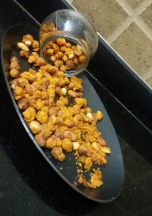 A picture of Baked masala peanuts.