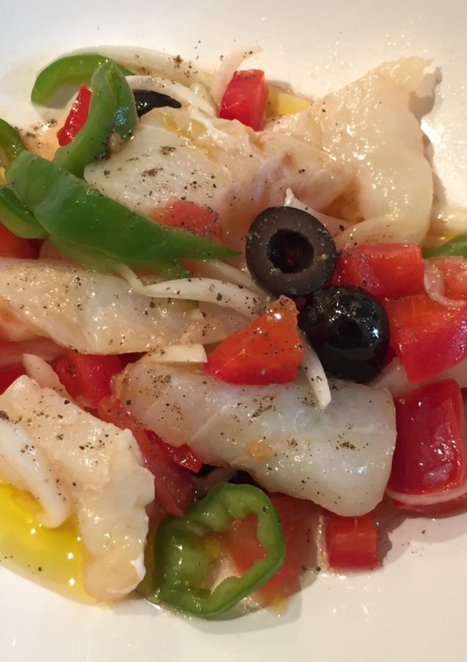 Una foto de Esqueixada Bacalao